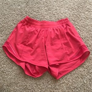 NWT Lululemon Hotty Hot 4” Short